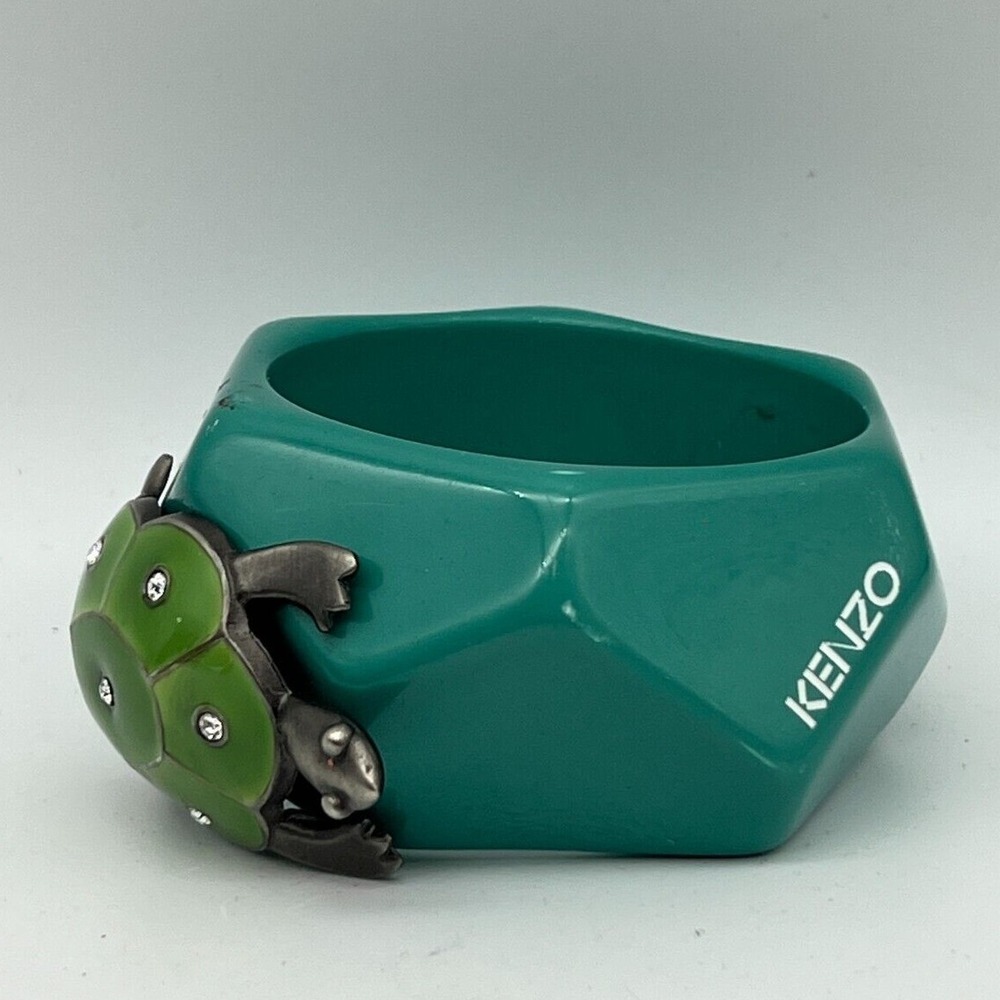 KENZO 2009 Imposing Resin Bangle Bracelet with a Turtle and Swarovski Crystals
